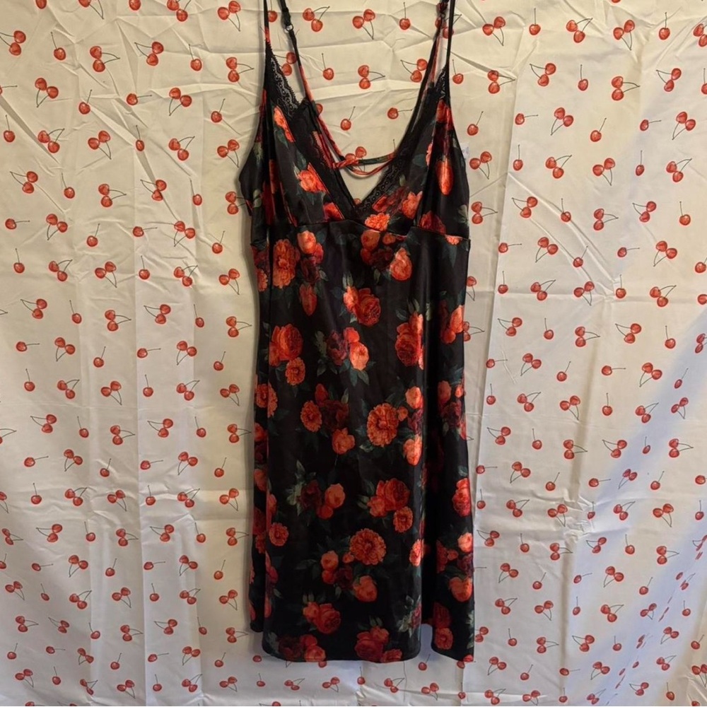Ambrielle Red Floral Sleepwear